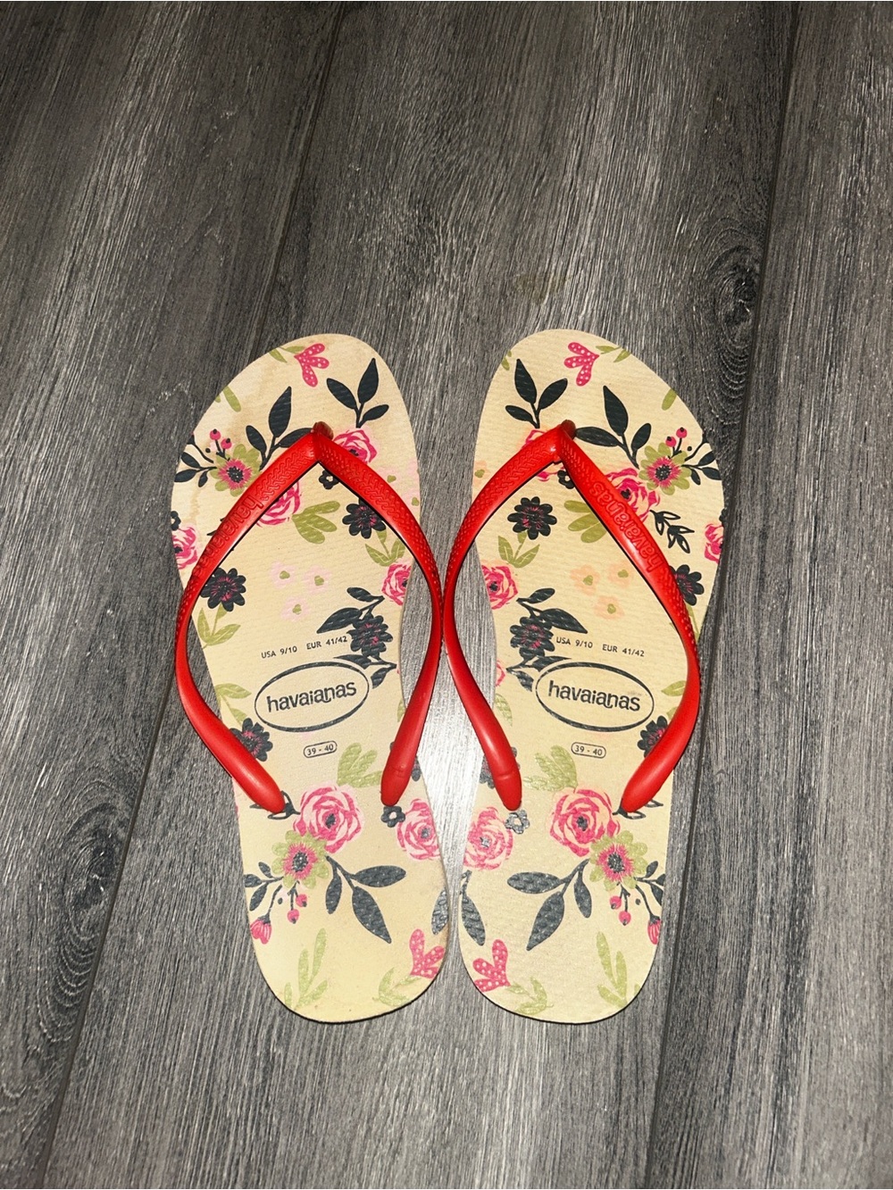 Havaianas Women's Floral Flip Flops
